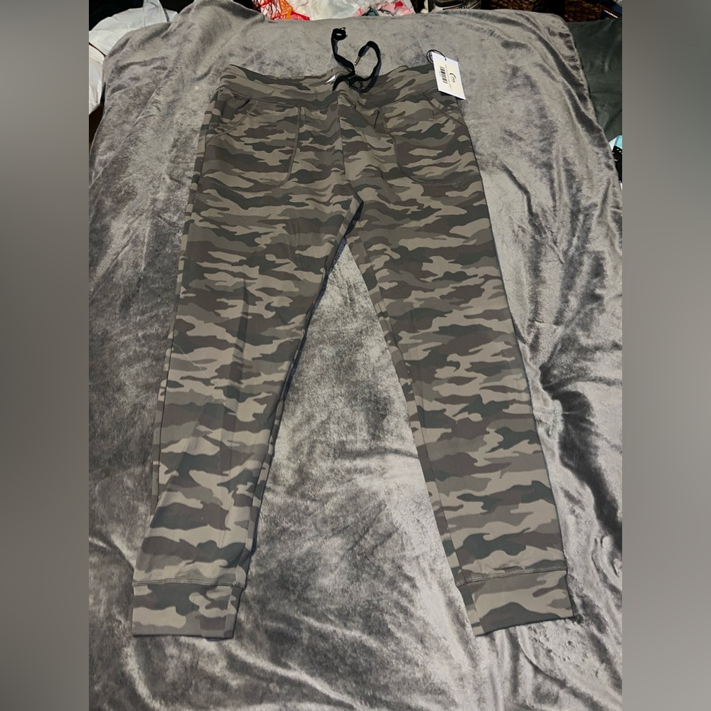 Ladies Zyia Unwind Joggers size XXXL
